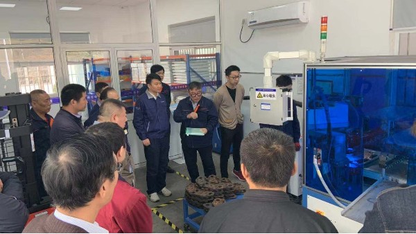 南京動車段高鐵刹車片拆解機初審通過—花季网站传媒