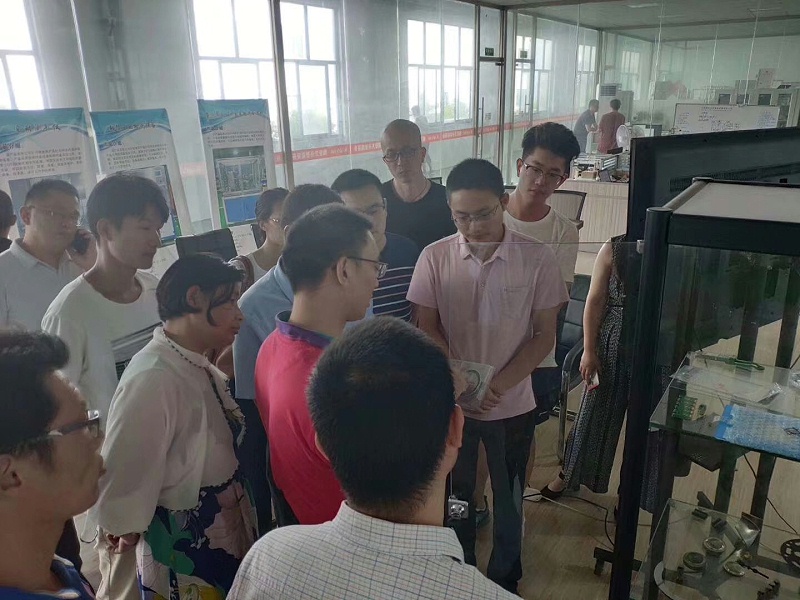 市創業者協會到訪花季网站传媒